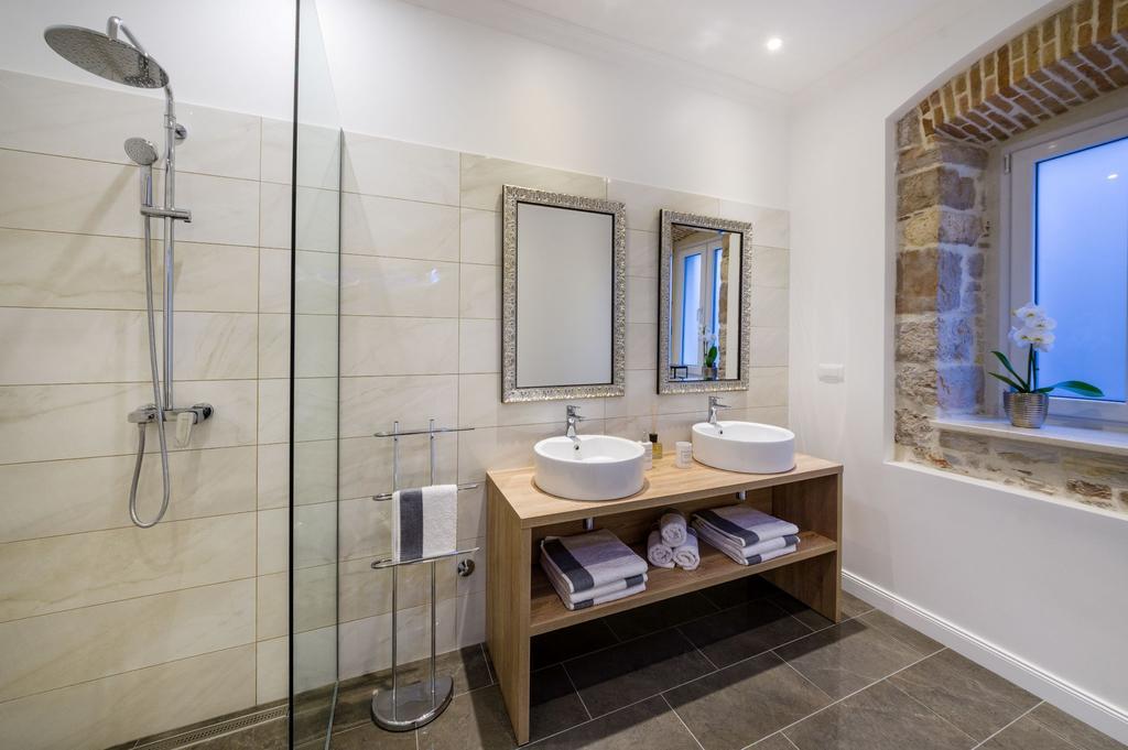 Emporio Boutique Suite ซาดาร์ ภายนอก รูปภาพ