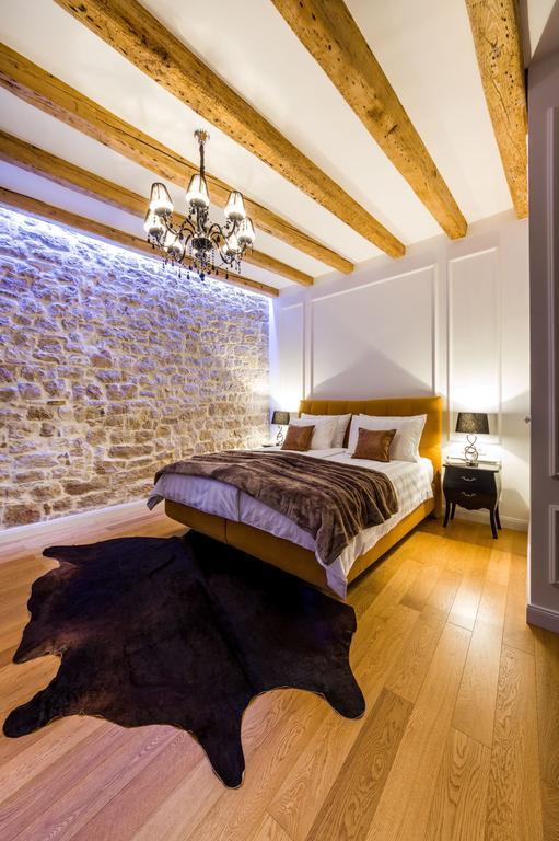 Emporio Boutique Suite ซาดาร์ ภายนอก รูปภาพ