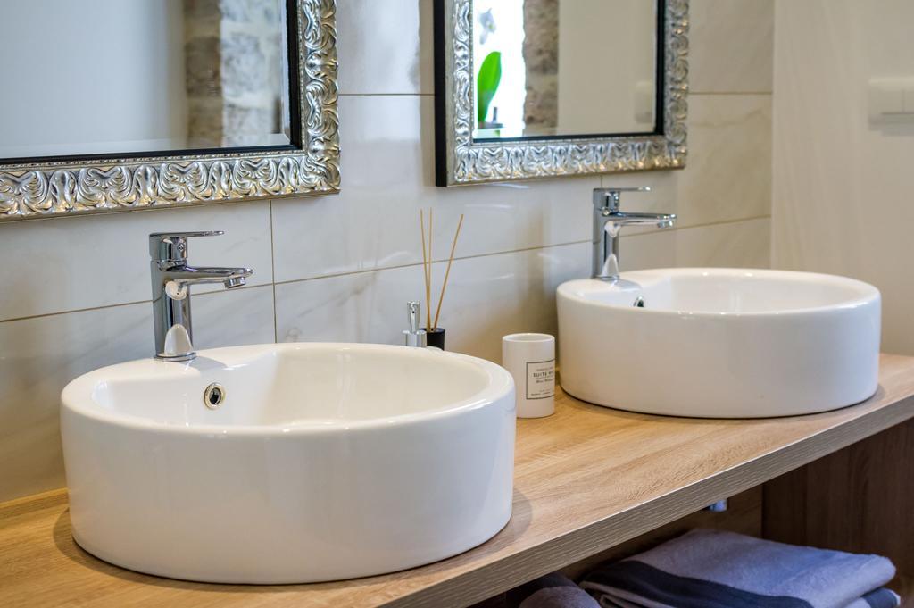Emporio Boutique Suite ซาดาร์ ภายนอก รูปภาพ